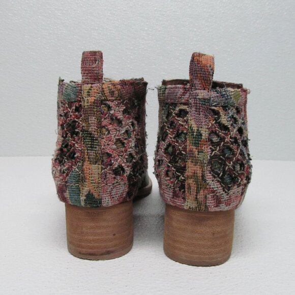 Jeffrey Campbell Taggart Bootie Tapestry Jacquard Size 8M - Picture 8 of 9